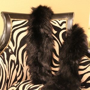 FAUX FUR STOLE